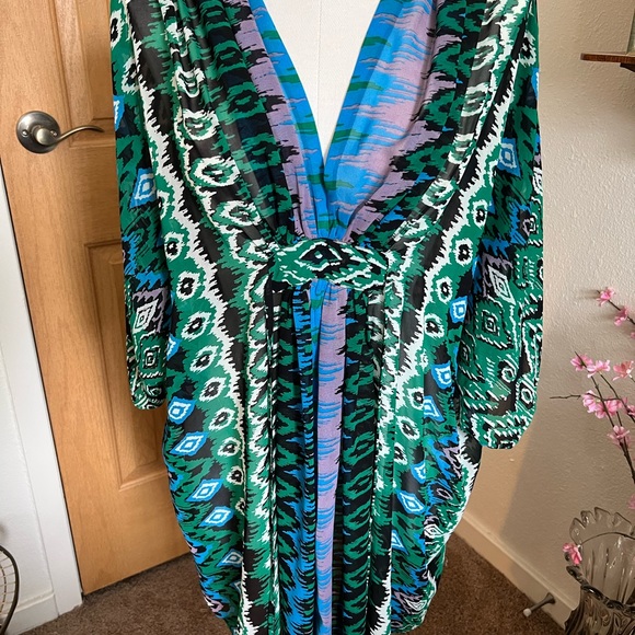 Sheer top - Picture 6 of 6